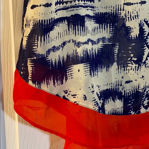 Sheer patterned sleeveless tunic - Picture 4 of 6